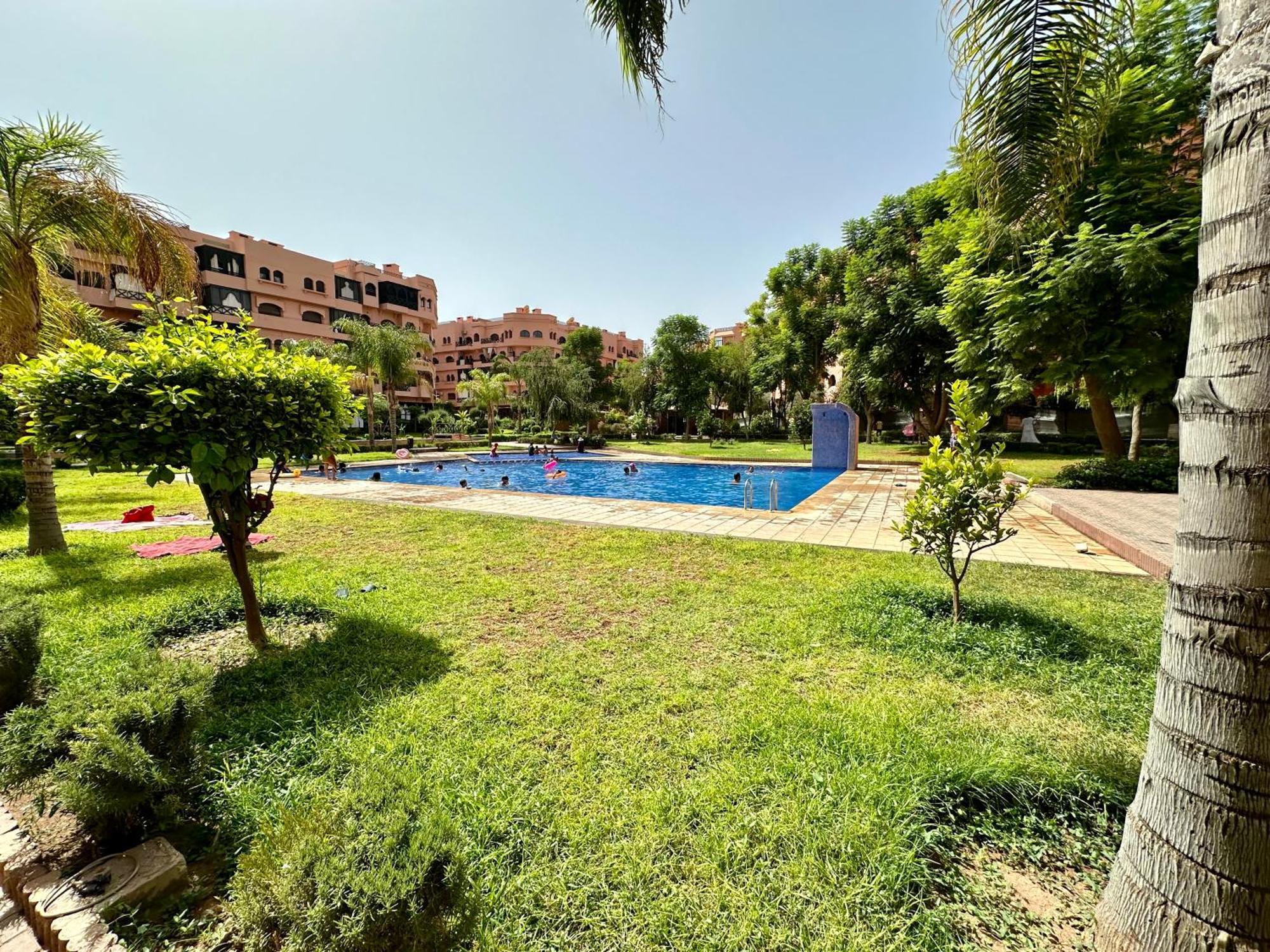 Oasis De Detente Avec Terrasse Et Vue Sur Piscine 马拉喀什 外观 照片