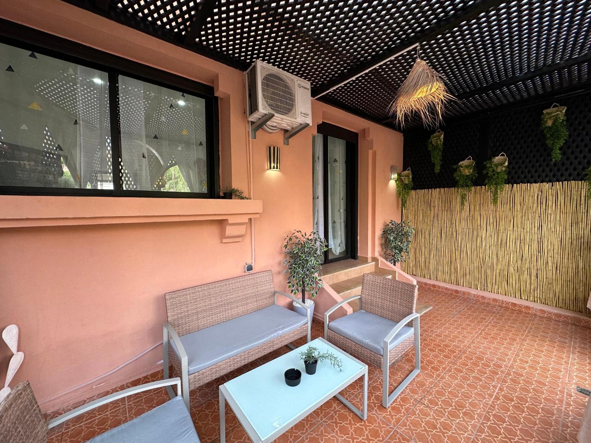 Oasis De Detente Avec Terrasse Et Vue Sur Piscine 马拉喀什 外观 照片