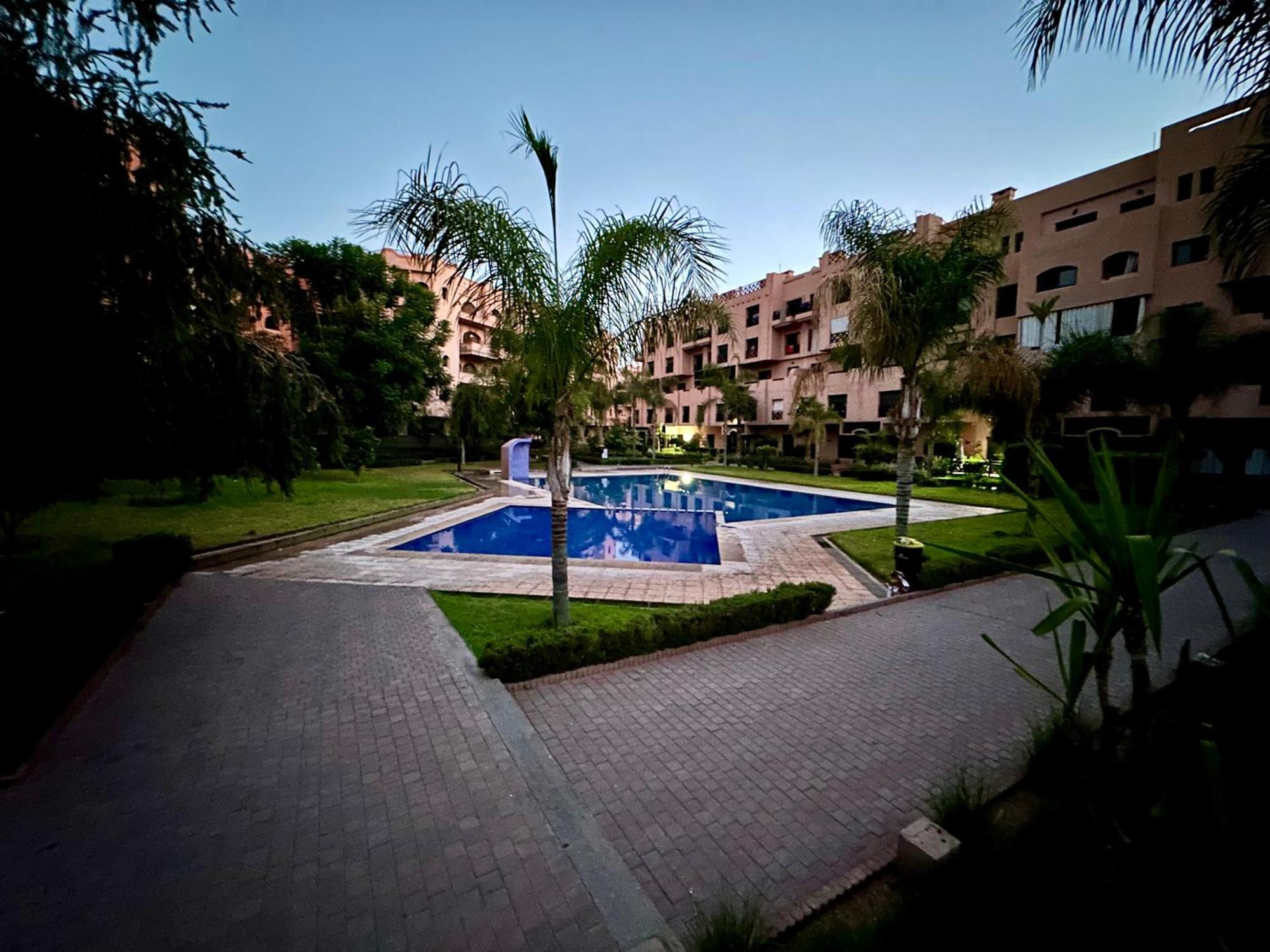 Oasis De Detente Avec Terrasse Et Vue Sur Piscine 马拉喀什 外观 照片