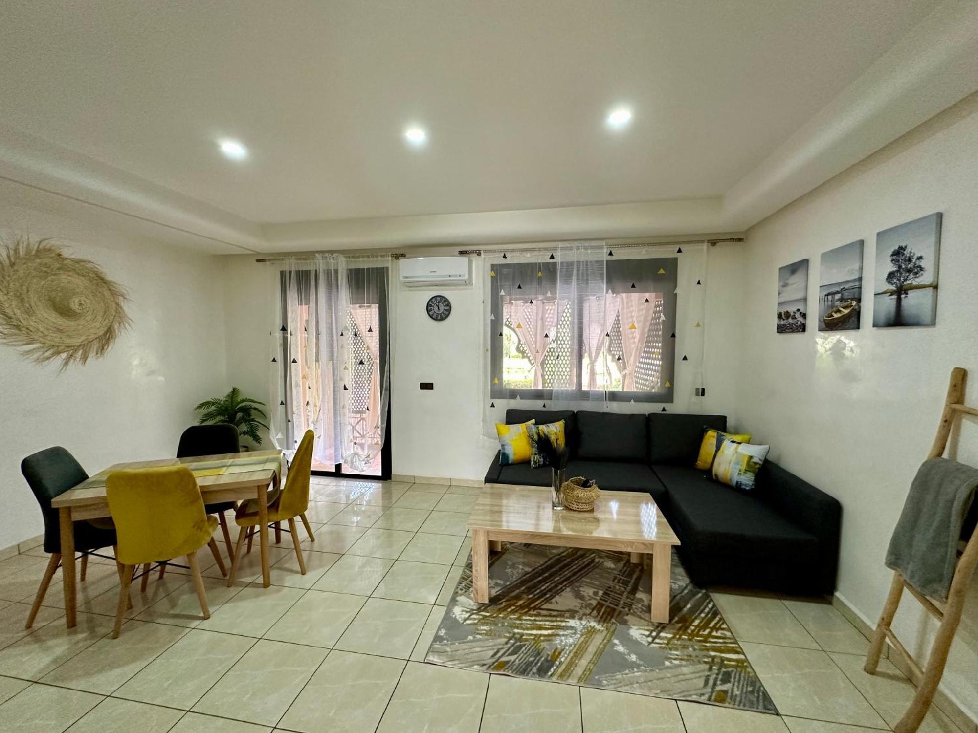 Oasis De Detente Avec Terrasse Et Vue Sur Piscine 马拉喀什 外观 照片